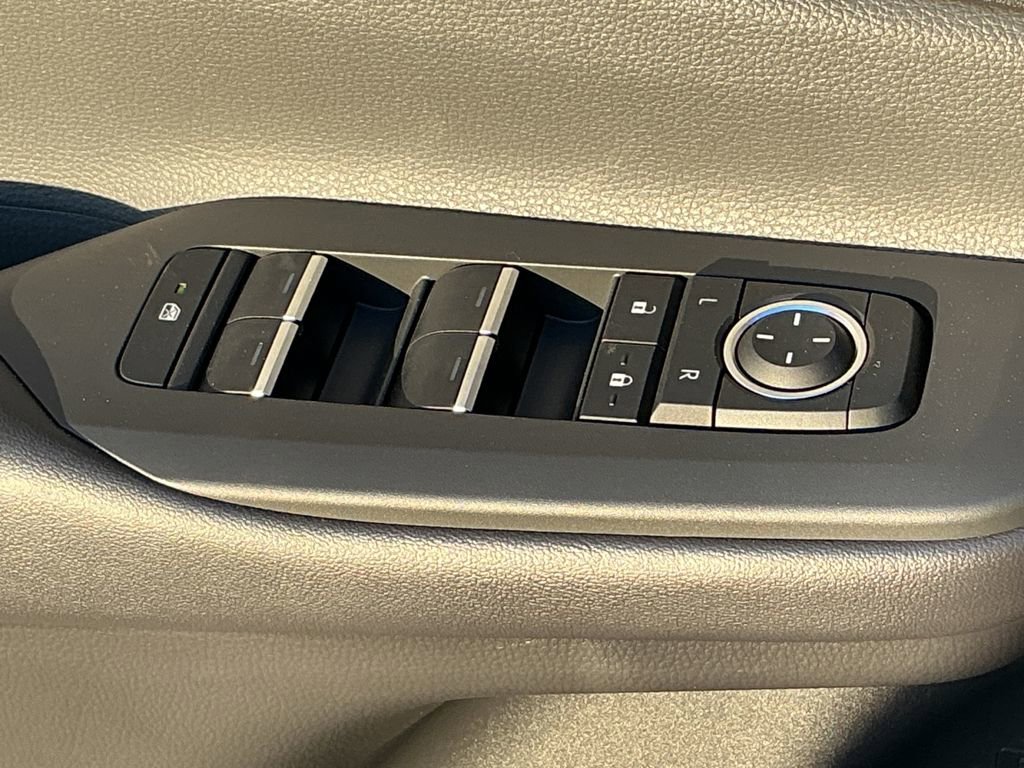 New 2026 Toyota Prius XLE image 7