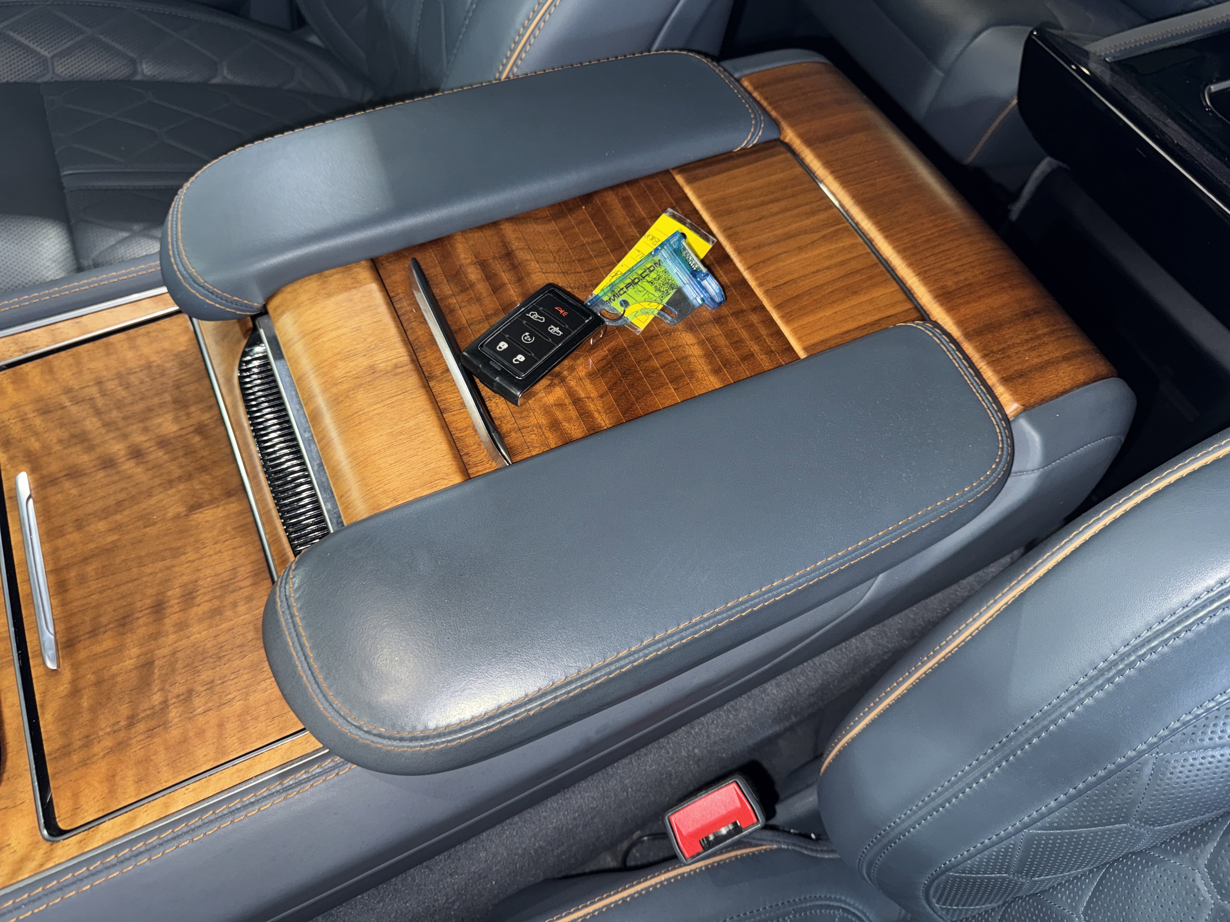 Used 2023 Jeep Grand Wagoneer Series III image 30