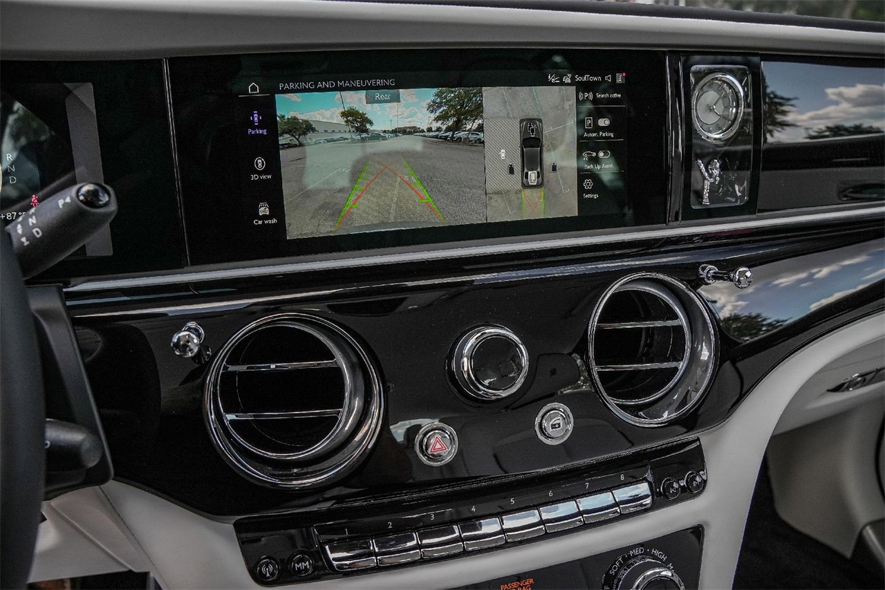 New 2025 Rolls-Royce Ghost image 27