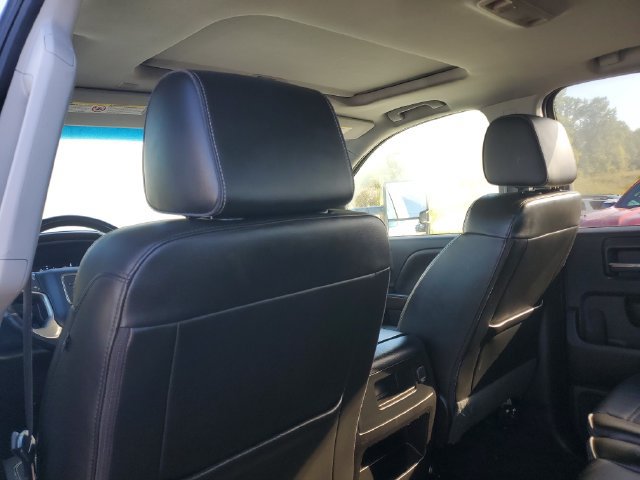 Used 2017 GMC Sierra 3500 Denali AWD/4WD image 9