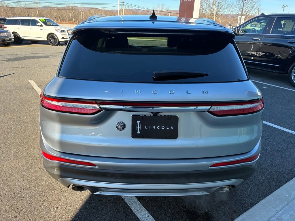 Certified 2022 Lincoln Corsair AWD w/ Equipment Group 101A image 4