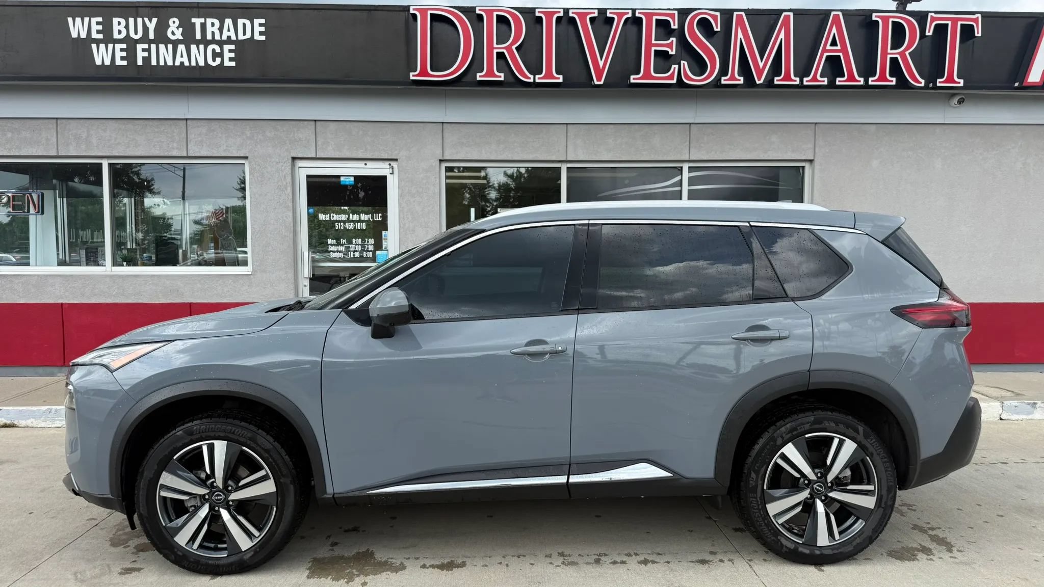 Used 2023 Nissan Rogue SL AWD/4WD image 5