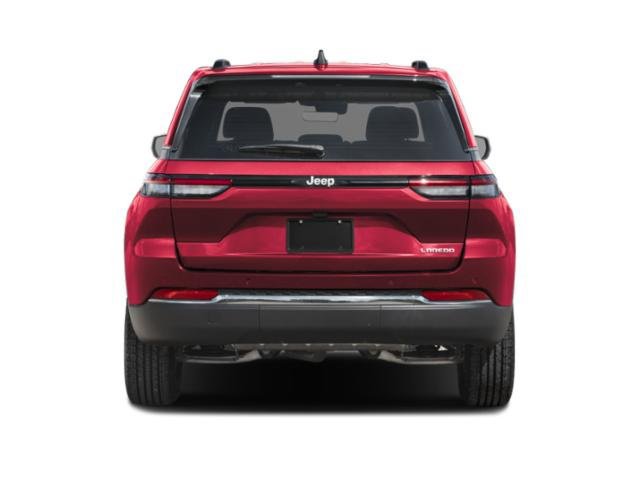 Used 2025 Jeep Grand Cherokee Altitude AWD/4WD image 8