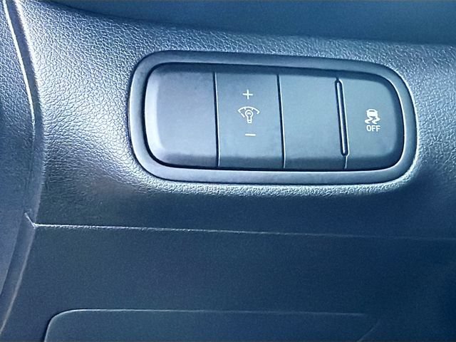 Certified 2024 Hyundai Venue SEL FWD image 10
