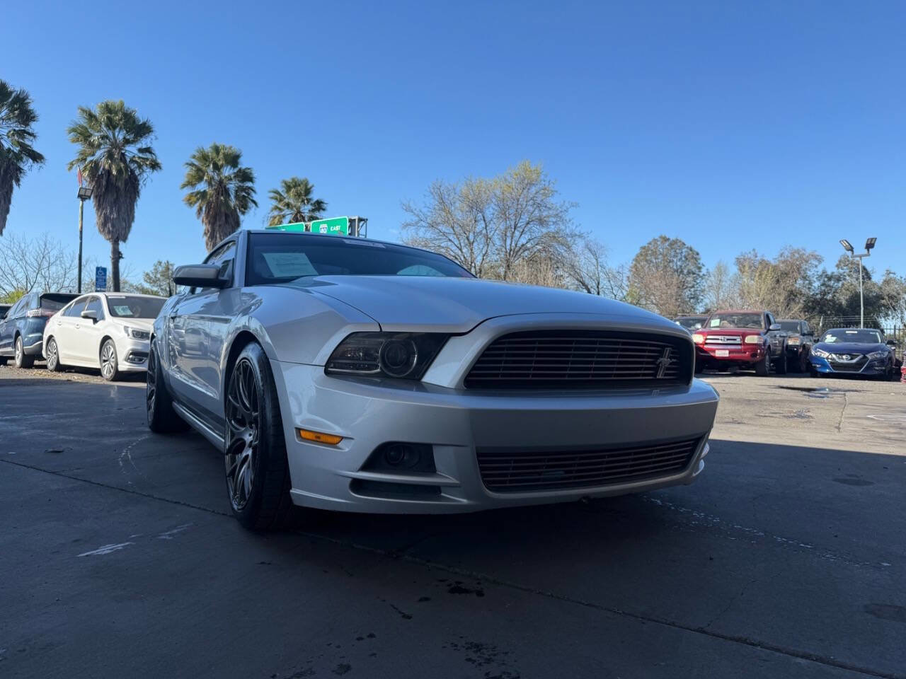 Used 2014 Ford Mustang Premium w/ Electronics Package RWD image 3