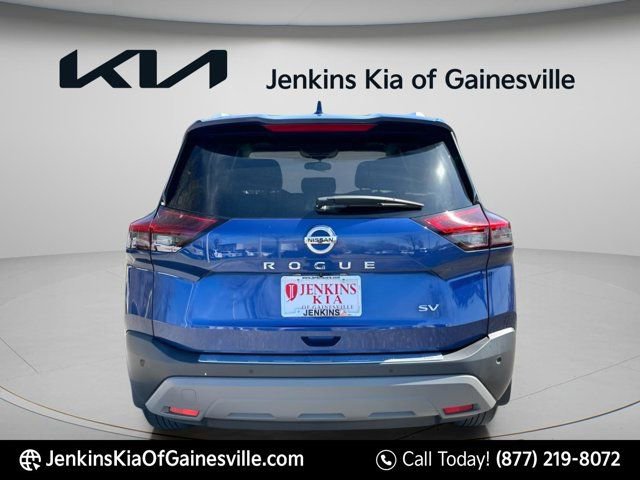 Used 2021 Nissan Rogue SV w/ Premium Package FWD image 4