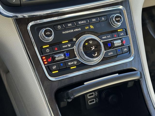 Used 2020 Lincoln Continental Reserve w/ Luxury Package image 35