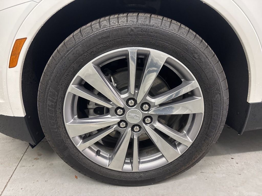 Certified 2025 Cadillac XT5 Premium Luxury image 9