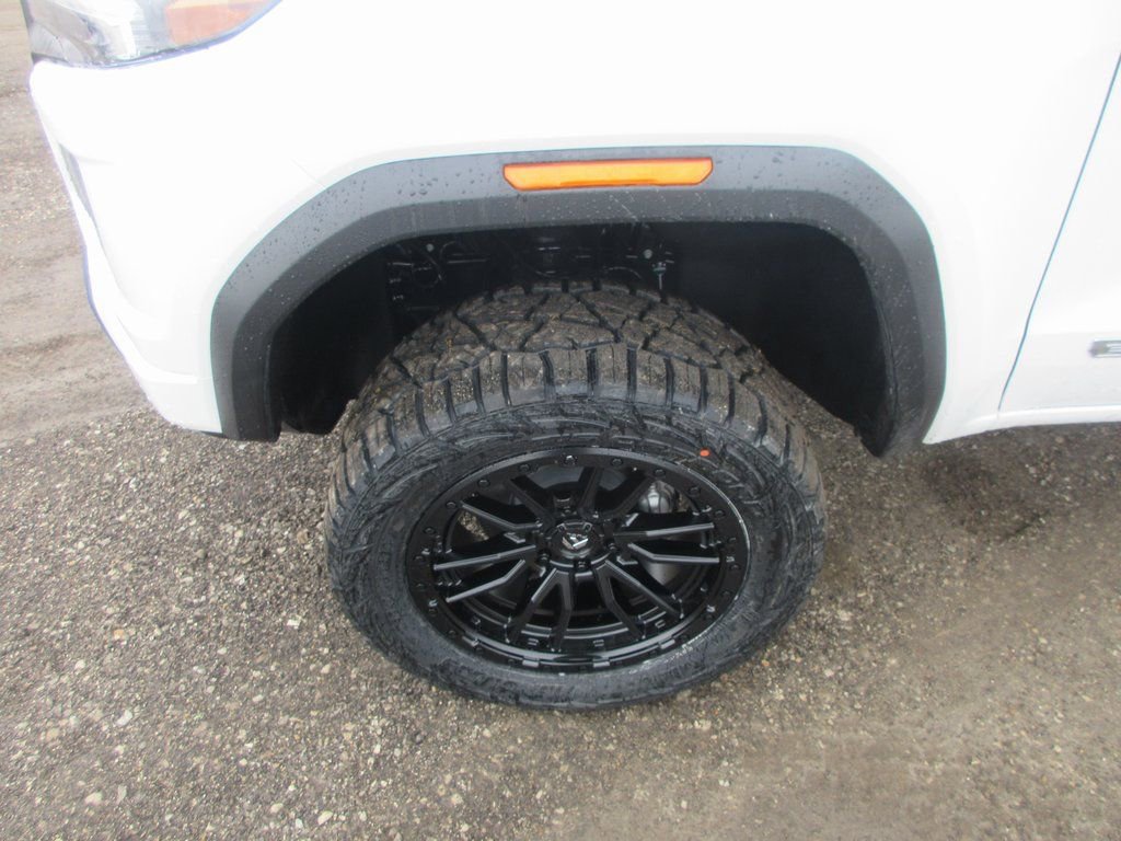 New 2026 GMC Canyon Elevation image 12