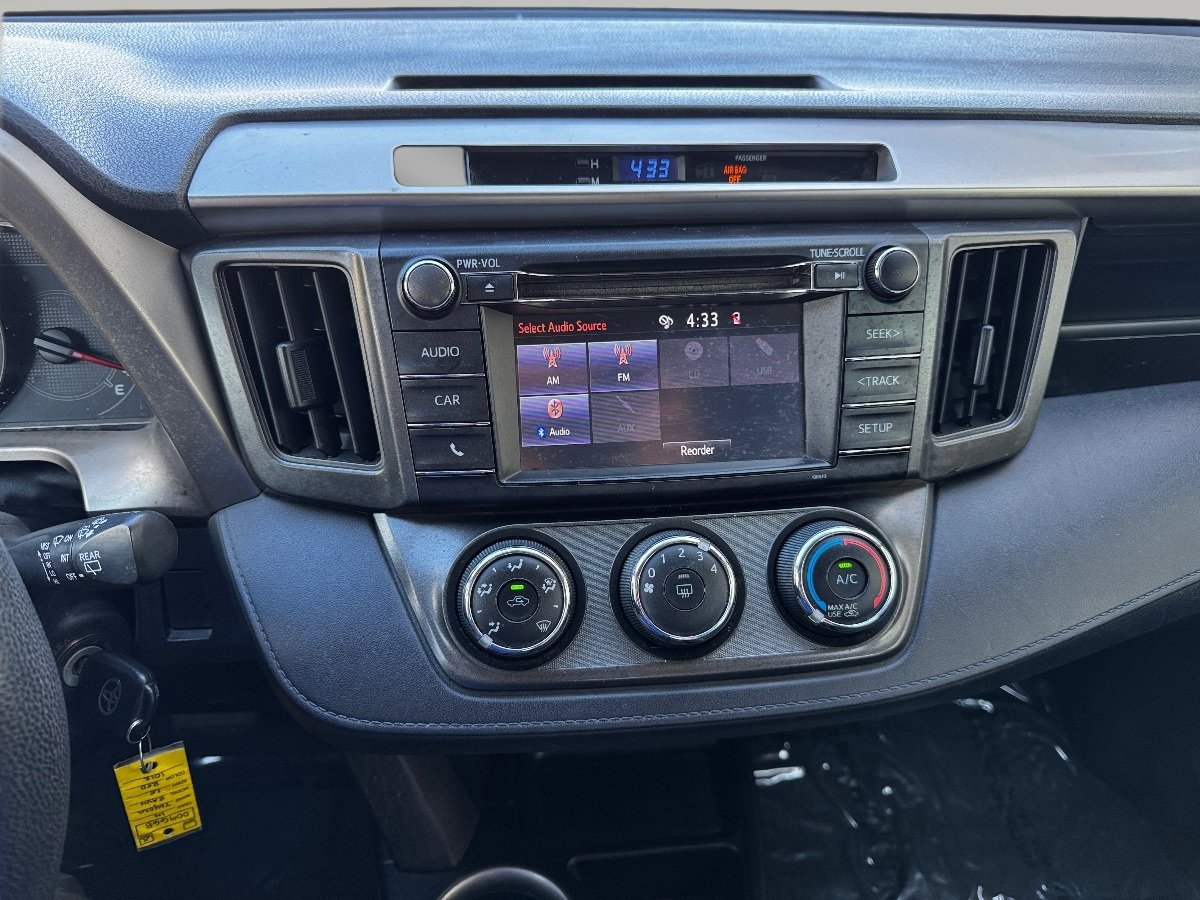 Used 2014 Toyota RAV4 LE FWD image 26