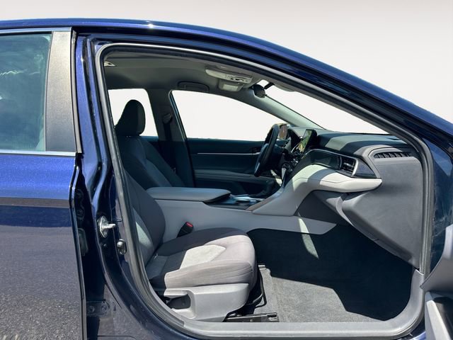 Used 2021 Toyota Camry LE FWD image 15