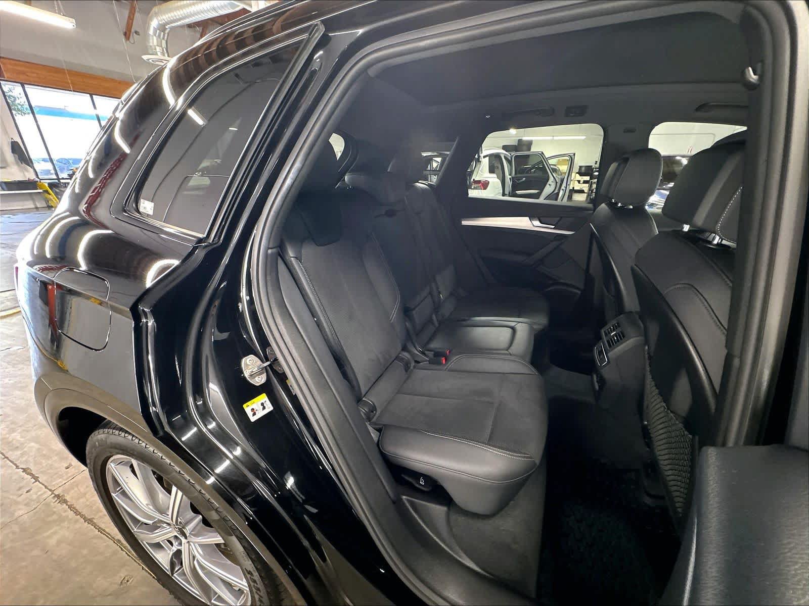 Used 2023 Audi Q5 e Premium Plus w/ Premium Plus Package AWD/4WD image 29