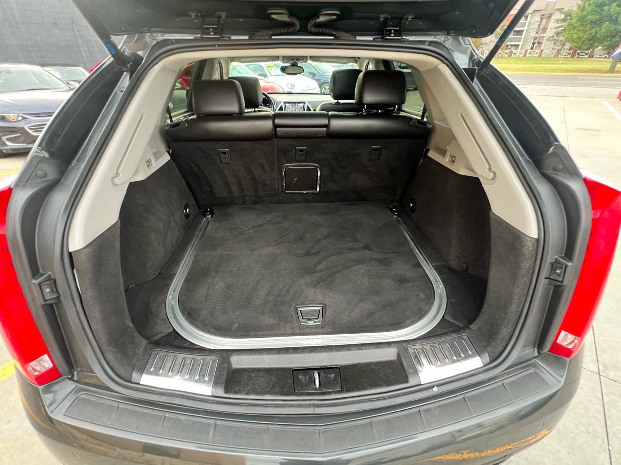 Used 2014 Cadillac SRX Luxury FWD image 31