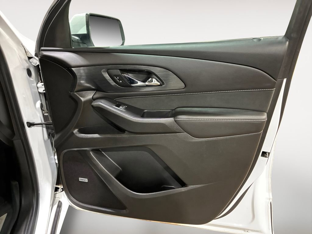Used 2021 Chevrolet Traverse High Country w/ LPO, Floor Liner Package image 28