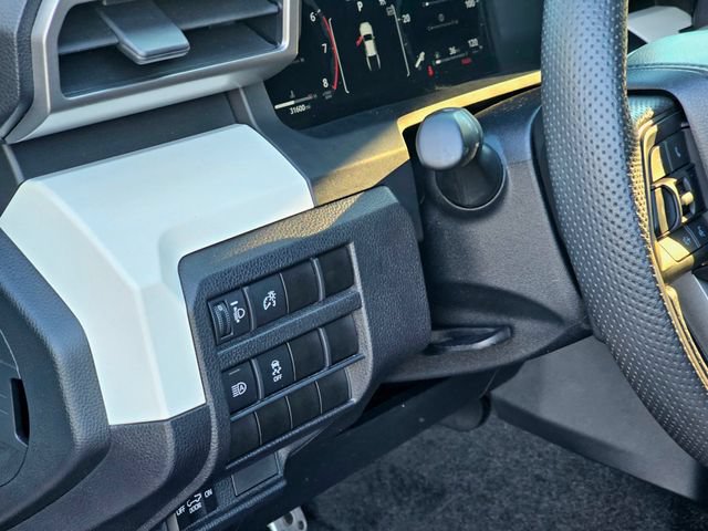 Used 2024 Toyota Tacoma TRD Sport AWD/4WD image 16