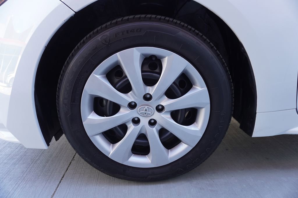 Certified 2025 Toyota Corolla LE FWD image 19