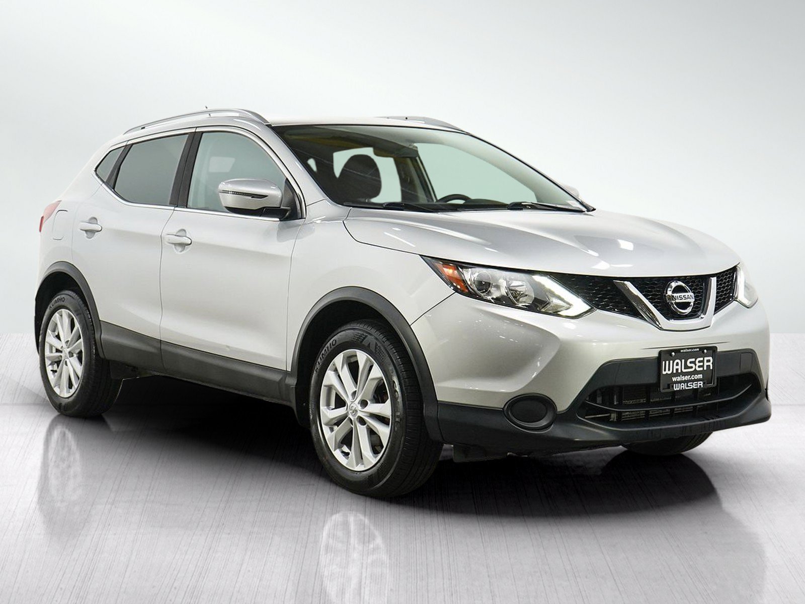 Used 2017 Nissan Rogue Sport SV AWD/4WD image 7