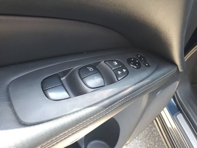 Used 2013 Nissan Pathfinder SL w/ Cargo Pkg FWD image 31