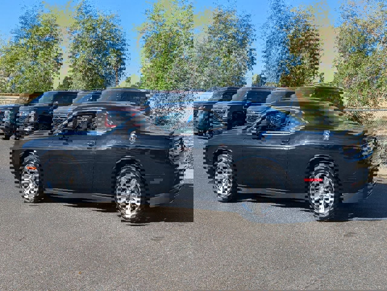 Used 2023 Dodge Challenger SXT image 4