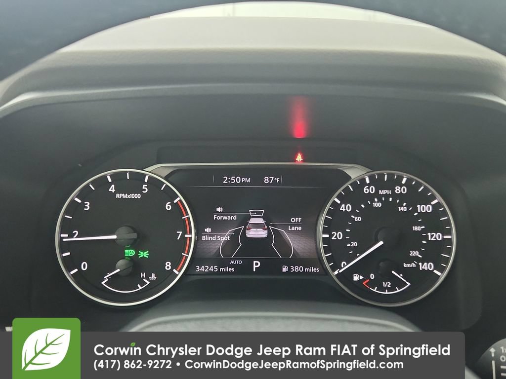 Used 2025 Nissan Rogue SV AWD/4WD image 22