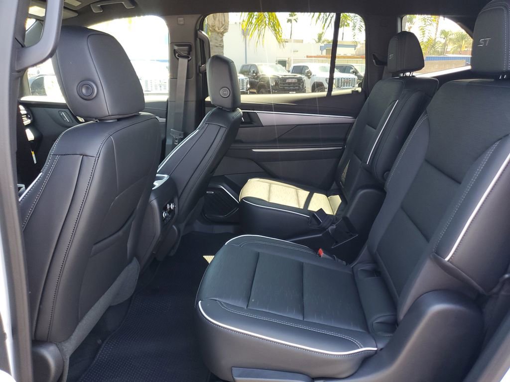 New 2026 Buick Enclave Sport Touring w/ Power Package image 8