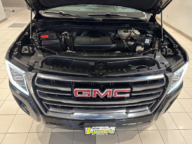 Used 2021 GMC Yukon XL AT4 w/ AT4 Premium Plus Package AWD/4WD image 33