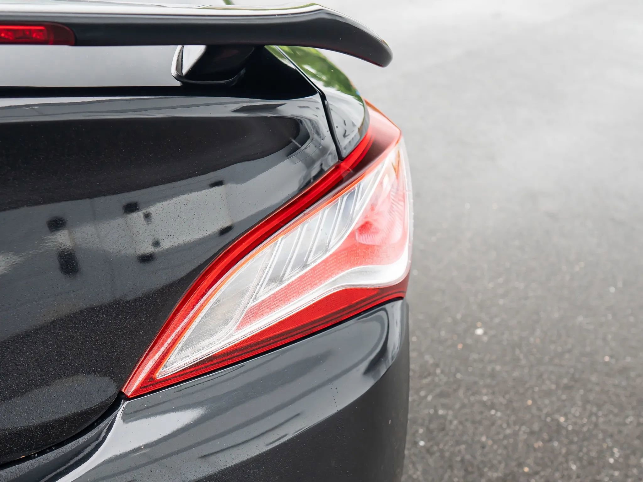 Used 2013 Hyundai Genesis 2.0T RWD image 11
