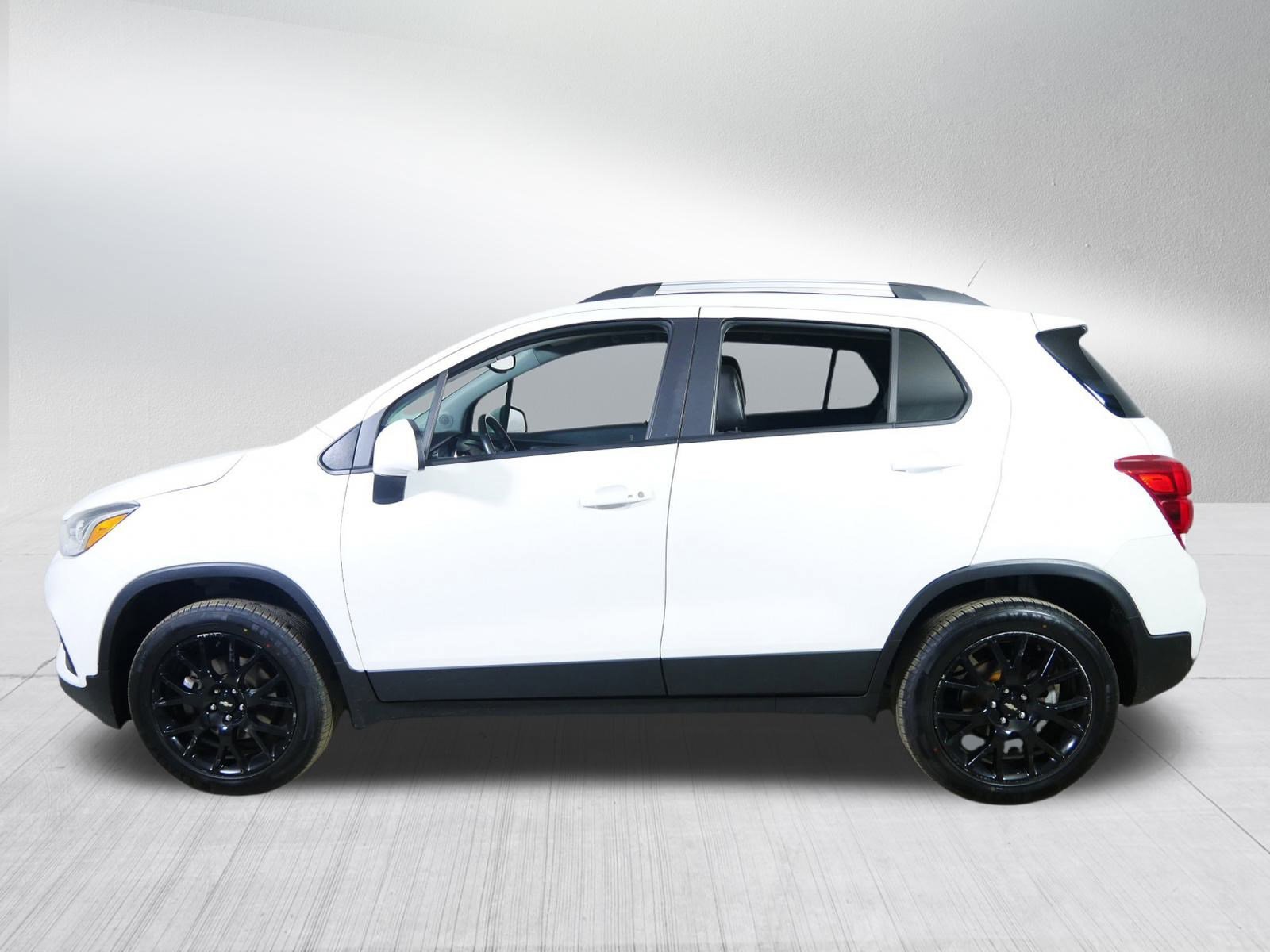 Used 2022 Chevrolet Trax LT w/ Sport Edition image 4