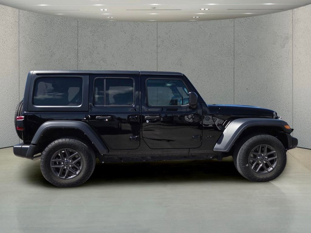Used 2024 Jeep Wrangler Unlimited Sport AWD/4WD image 2