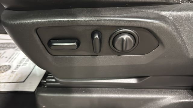 Used 2019 Chevrolet Silverado 1500 High Country w/ High Country Premium Package image 21