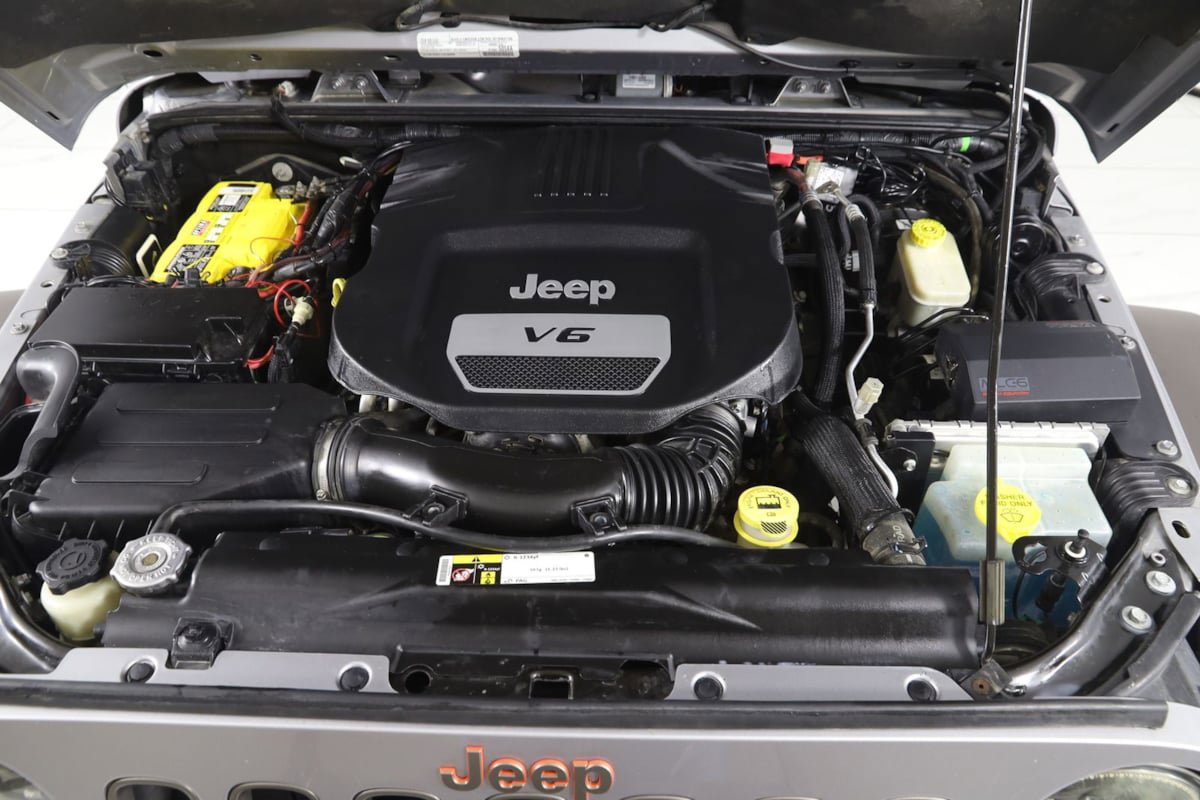Used 2016 Jeep Wrangler Unlimited Sahara image 50