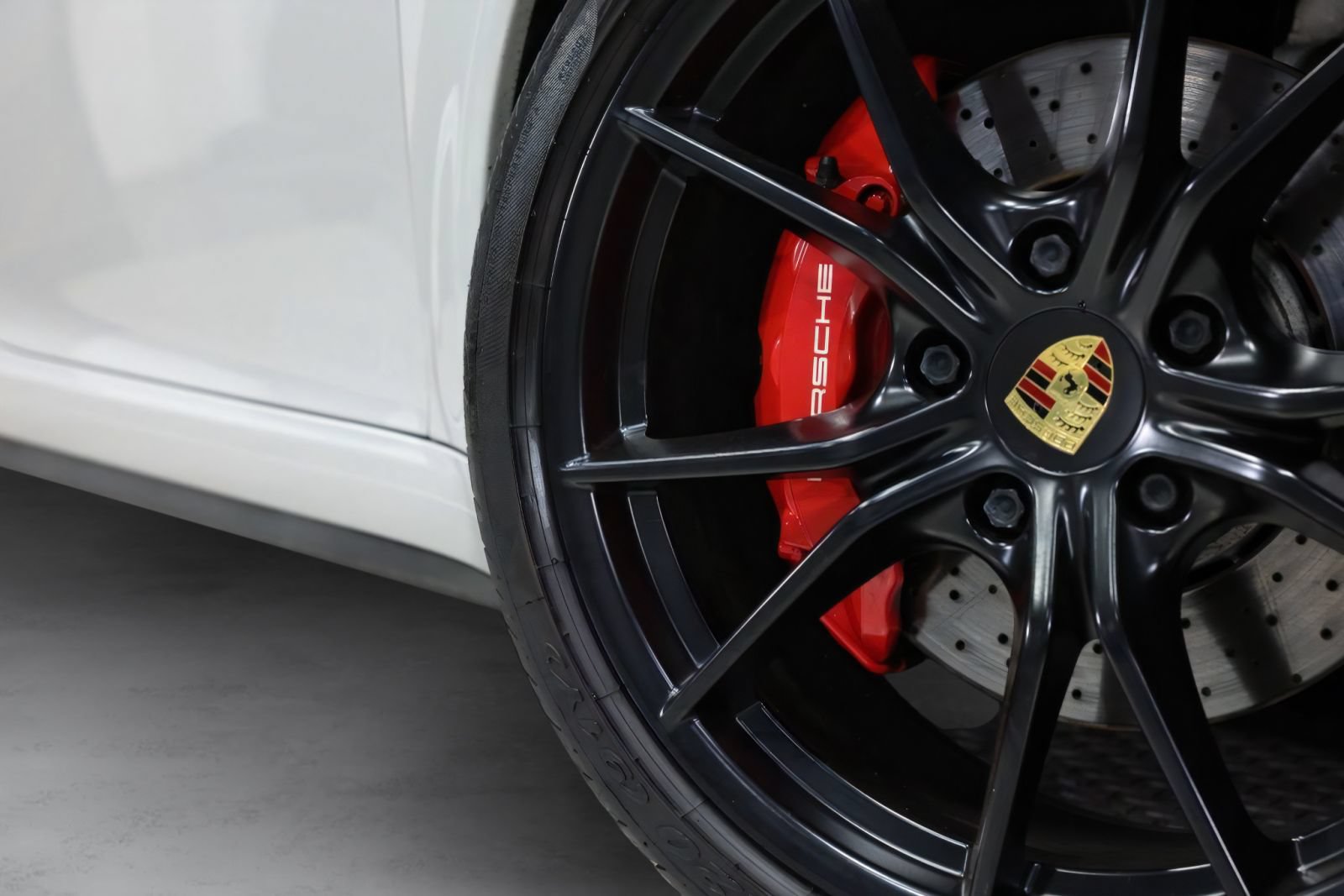 Used 2018 Porsche 911 Targa 4S AWD/4WD image 9