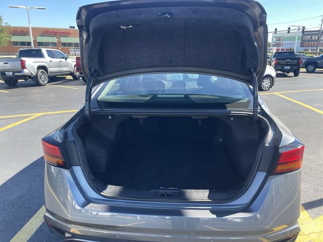 Used 2025 Nissan Altima 2.5 SV FWD image 33