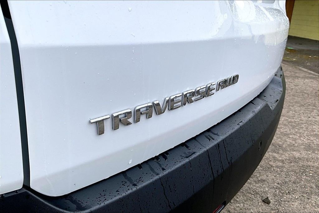 Used 2021 Chevrolet Traverse LT w/ LT Premium Package image 33