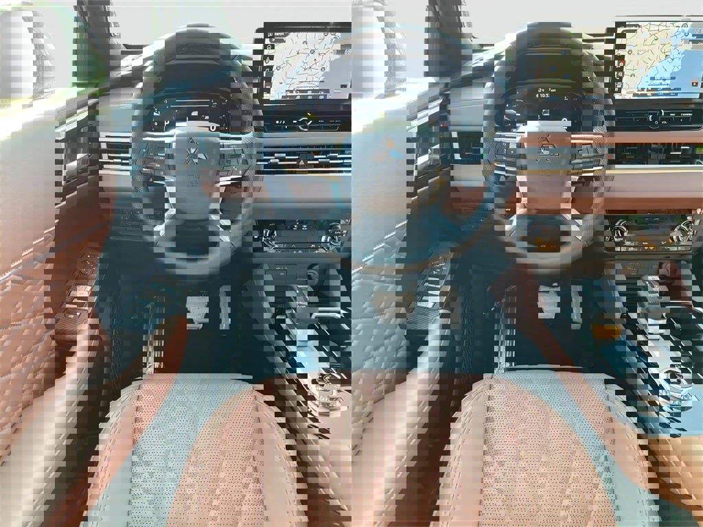 New 2026 Mitsubishi Outlander SEL image 26