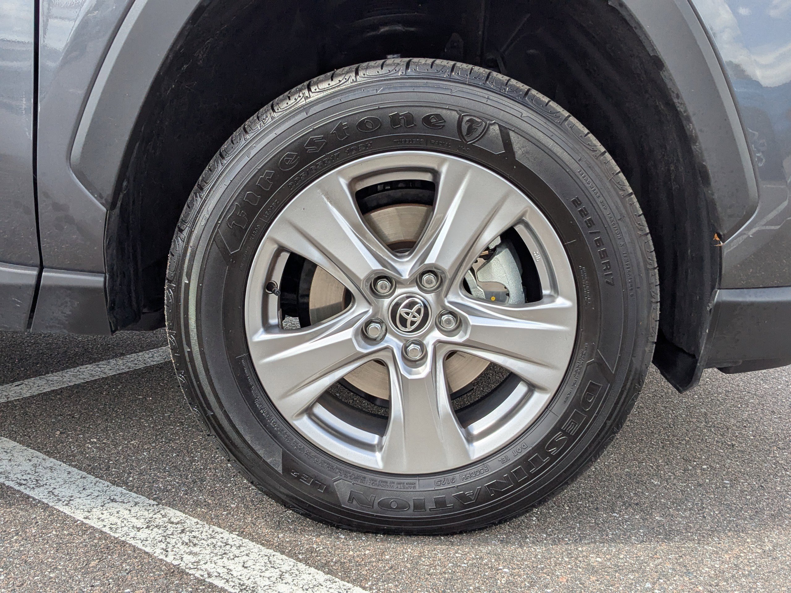 Used 2025 Toyota RAV4 LE image 10