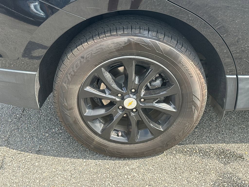 Used 2018 Chevrolet Equinox LS FWD image 17