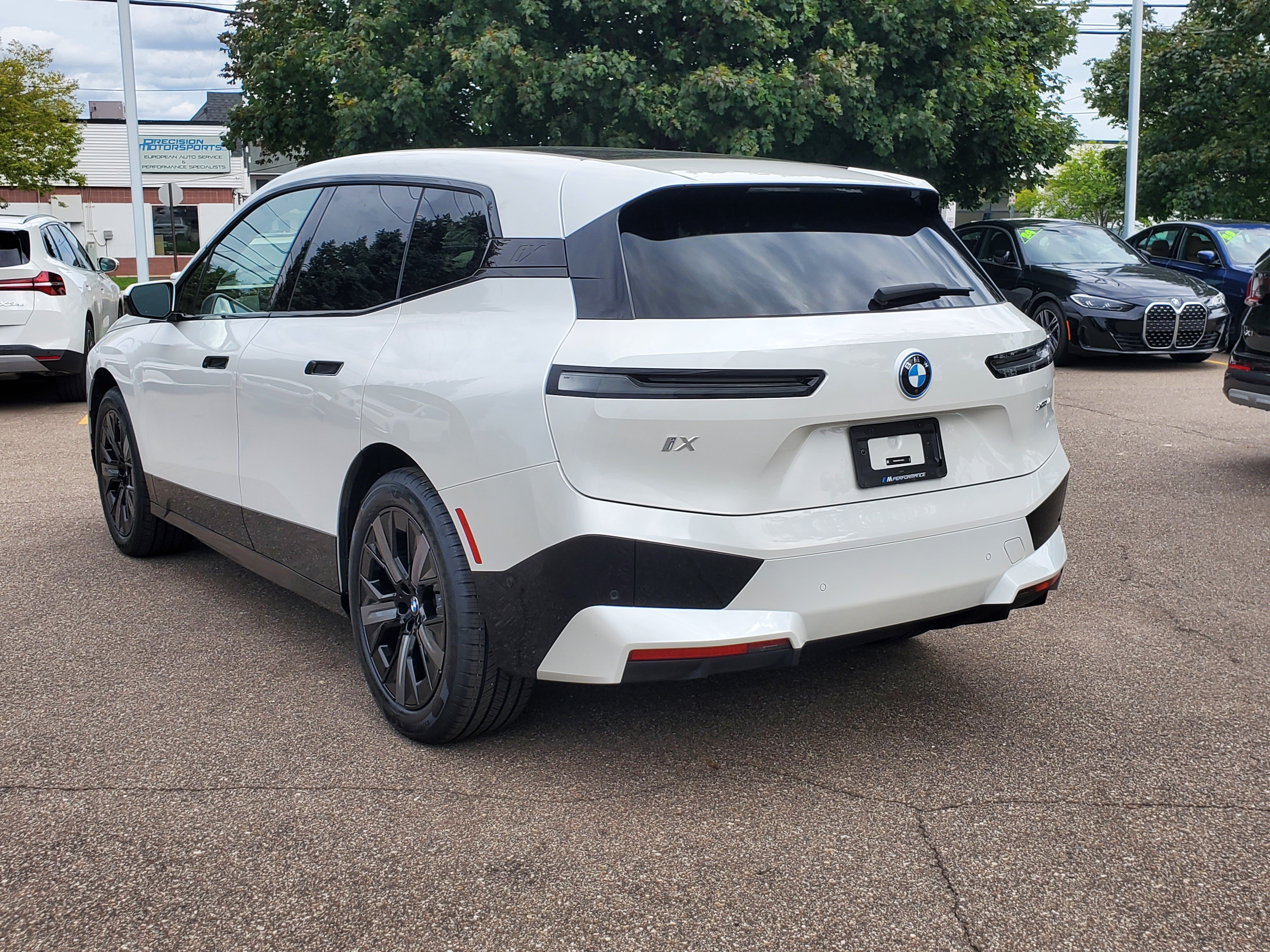 Certified 2024 BMW iX xDrive50 w/ Sport Package AWD/4WD image 3