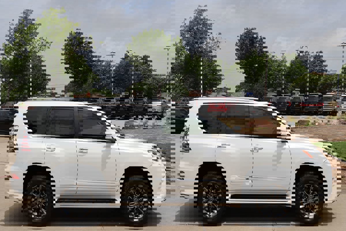 Used 2017 Lexus GX 460 Premium image 6