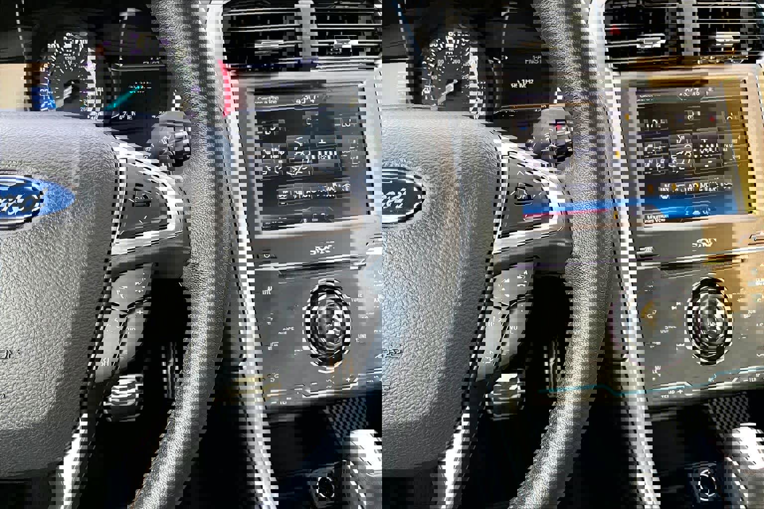 Used 2015 Ford Fusion Titanium image 24