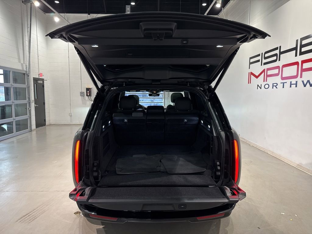 Used 2023 Land Rover Range Rover SE image 32
