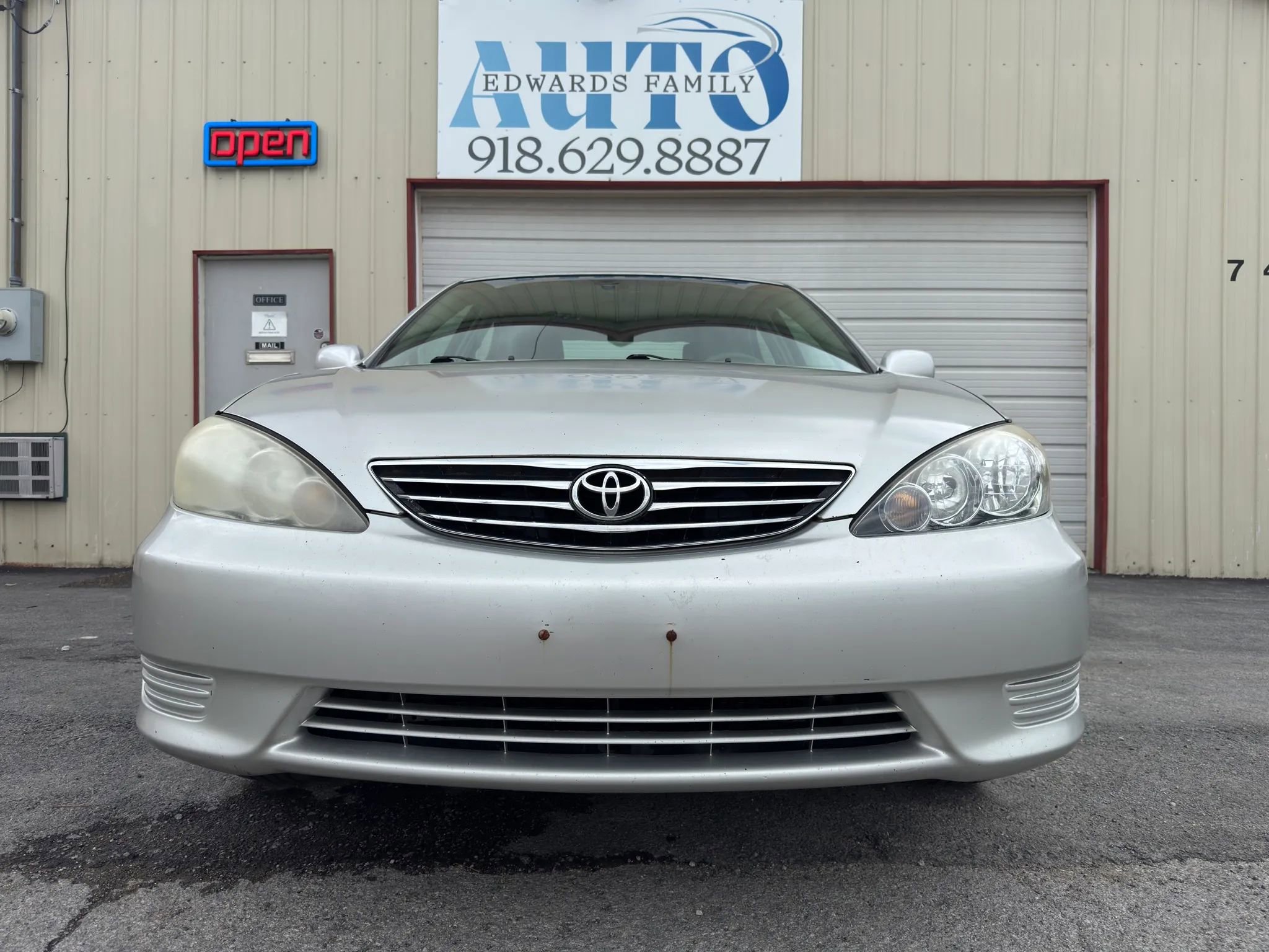 Used 2006 Toyota Camry LE FWD image 4