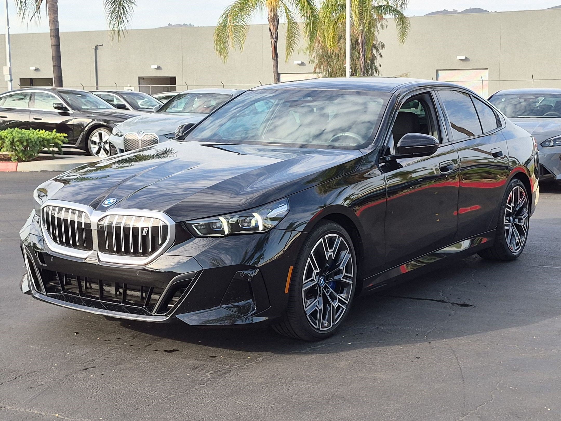 Used 2024 BMW i5 eDrive40i w/ Executive Package RWD image 5