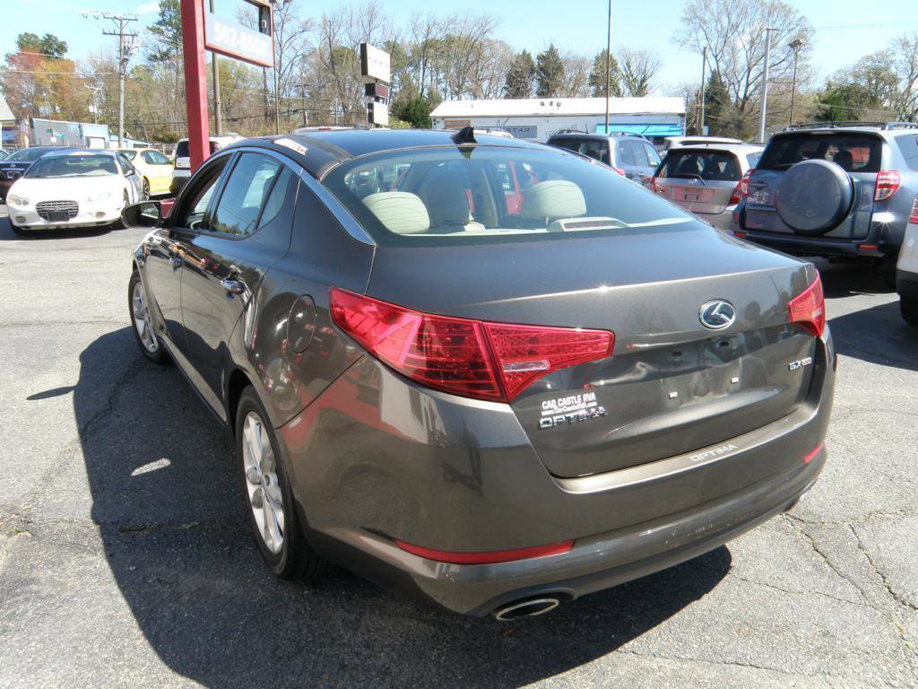 Used 2013 Kia Optima EX w/ Premium Pkg image 3