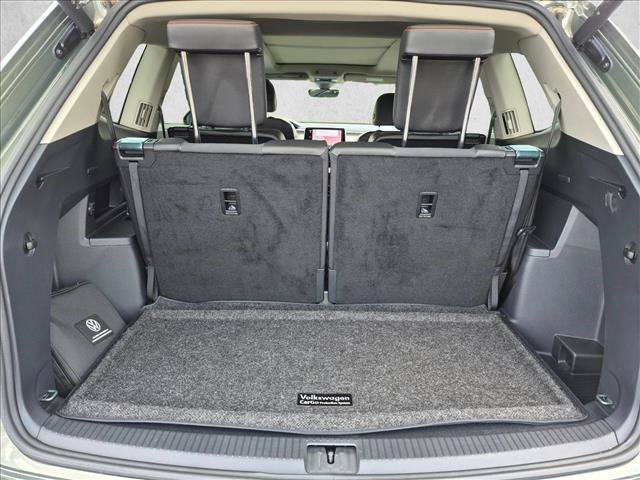 Used 2024 Volkswagen Atlas Peak Edition SEL AWD/4WD image 6