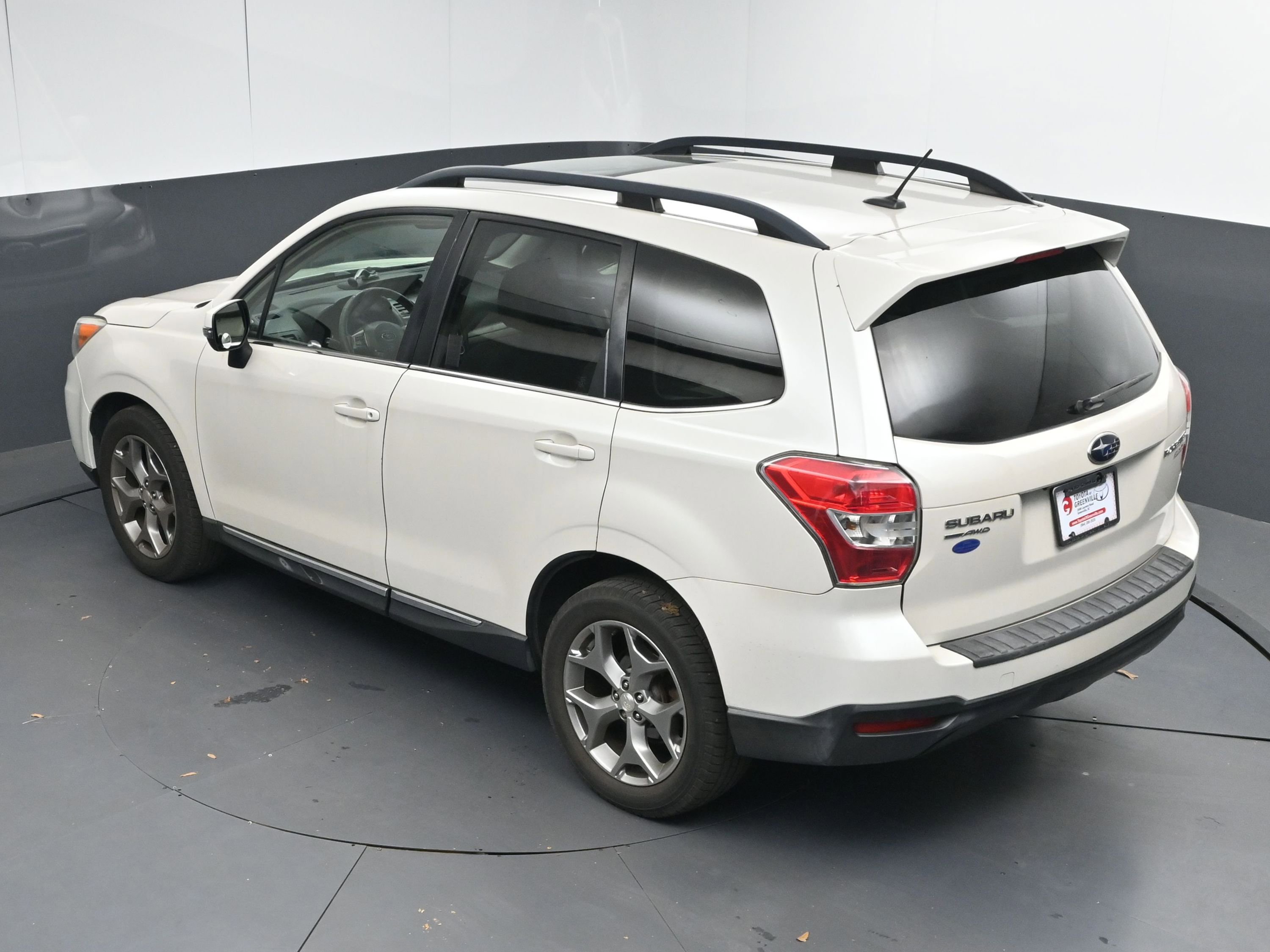 Used 2015 Subaru Forester 2.5i Touring w/ Eyesight & Navigation System image 35