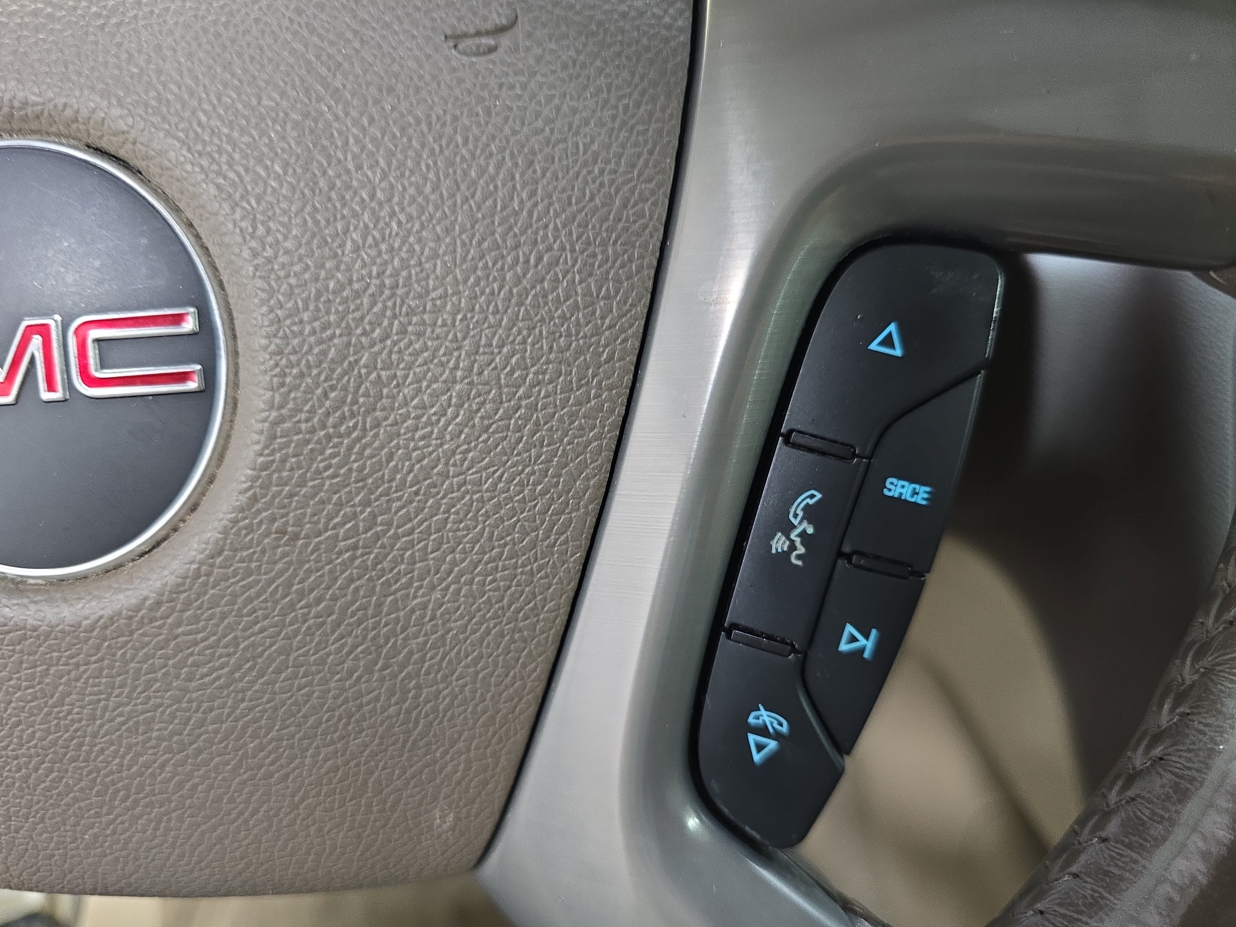 Used 2013 GMC Yukon SLT RWD image 15