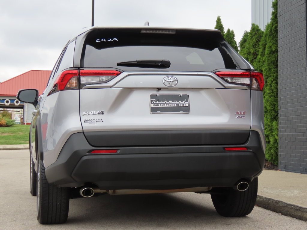 Used 2024 Toyota RAV4 XLE Premium AWD/4WD image 11