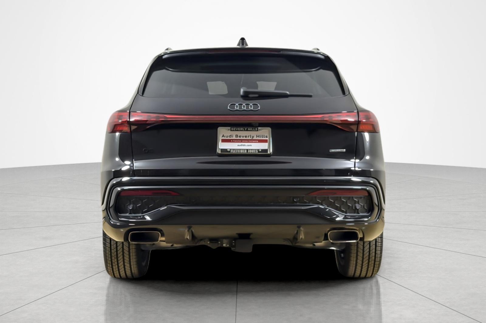 Used 2026 Audi Q5 Premium Plus w/ Premium Plus AWD/4WD image 4