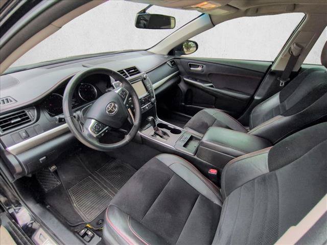 Used 2017 Toyota Camry XSE w/ Moonroof Package FWD image 10
